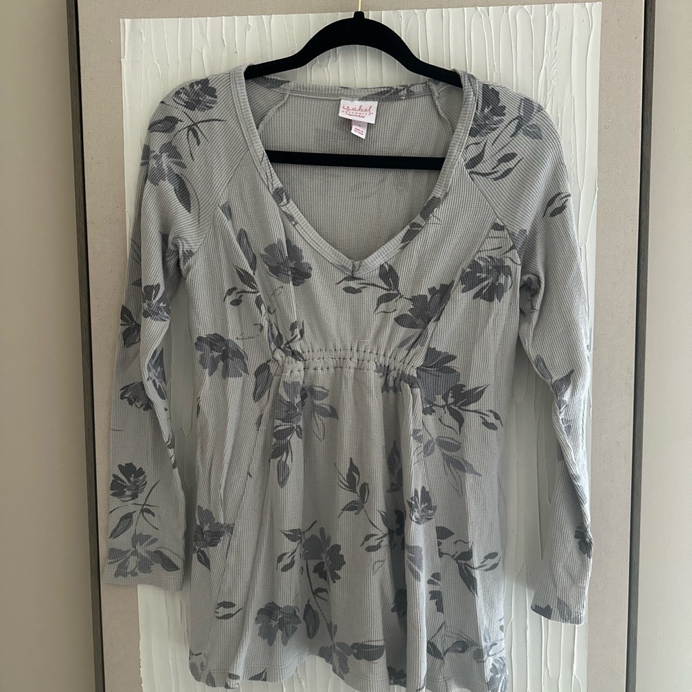 Isabel Maternity by Ingrid & Isabel Gray Floral Long Sleeve Top
